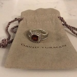 David Yurman Petite Albion ring Garnet- sz 6